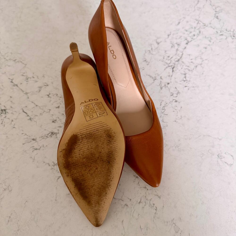 ALDO Brown Leather Low Heel Pumps – Size 7 - Picture 4 of 5